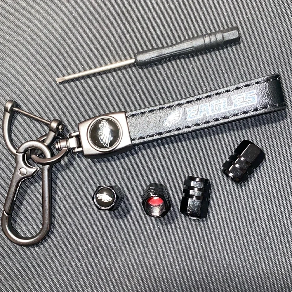 Philadelphia EAGLES Football 🏈 Black Leather Keychain, Screwdriver & Tire Valves